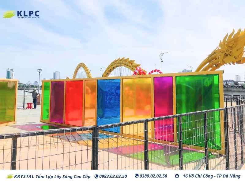 Tấm lợp lấy sáng KLPC: Nâng tầm thẩm mỹ công trình Noel tại Cầu Rồng Đà Nẵng 5 Tam Lop Lay Sang Gia Tot